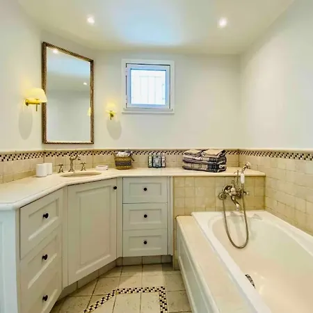 Cap D'antibes Вилла *